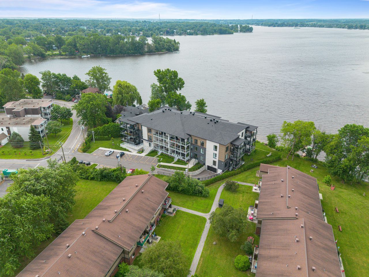 Lakefront Condo, photographed by SharpShot Media