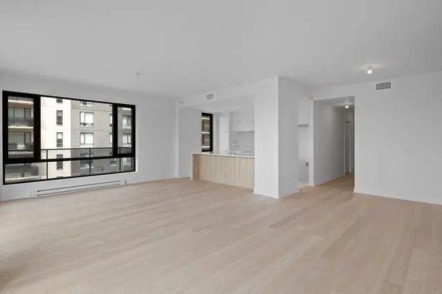 Cuisine, photographie immobilière par SharpShot Media, Montréal